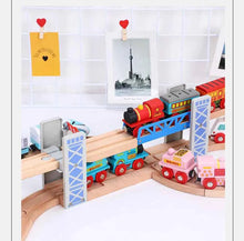 Charger l'image dans la galerie, Ensemble de jouets ferroviaires en bois, pont à Double pont en bois, accessoires en bois, modèle de passage, jouets pour enfants