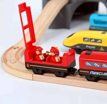 Charger l'image dans la galerie, Train électrique en bois pour enfants, jouet, modèle de Train adapté aux pistes de voiture en bois, cadeau d'anniversaire et de noël, nouvelle collection
