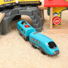Charger l'image dans la galerie, Train électrique en bois pour enfants, jouet, modèle de Train adapté aux pistes de voiture en bois, cadeau d'anniversaire et de noël, nouvelle collection
