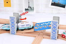 Charger l'image dans la galerie, Ensemble de jouets ferroviaires en bois, pont à Double pont en bois, accessoires en bois, modèle de passage, jouets pour enfants

