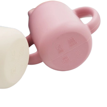 Charger l&#39;image dans la galerie, Gobelet pour bébé en silicone
