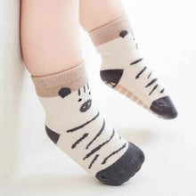 Charger l'image dans la galerie, Set 5 paires chaussettes hiver antidérapantes enfant
